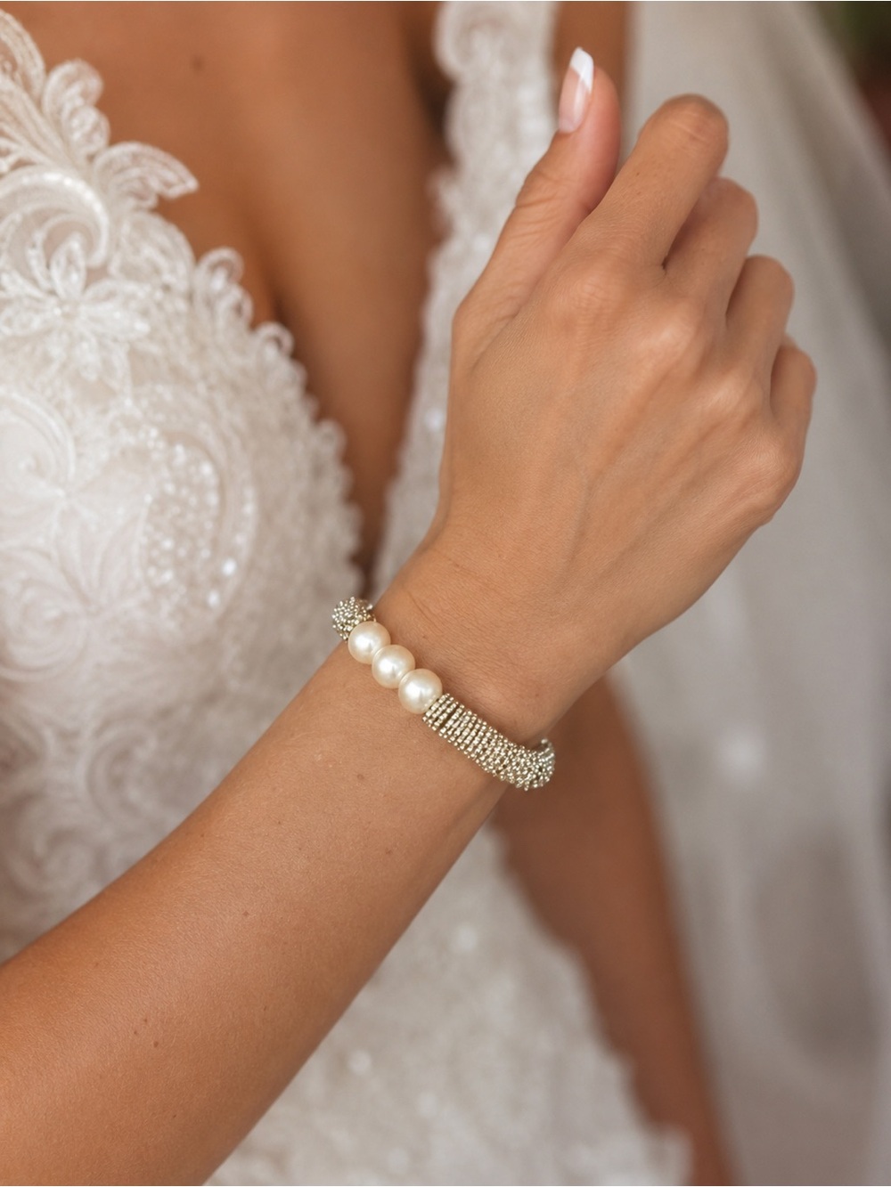 Sisco + Berluti Bridal NWT Pearl Silver Wedding Day Bracelet SOLD OUT online!
